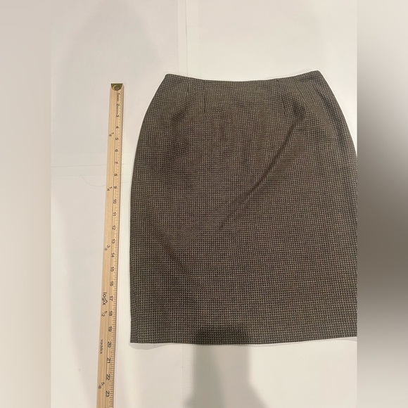 Linda Allard Ellen Tracy Pencil Skirt 8 Silk Wool Blend Tan Zipper Business - Picture 8 of 8